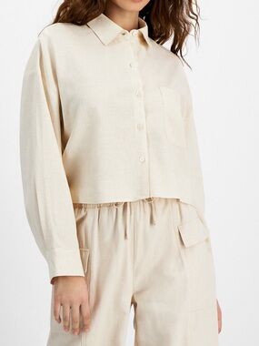 DKNY Cropped Button-Up Shirt in Natural Cream
